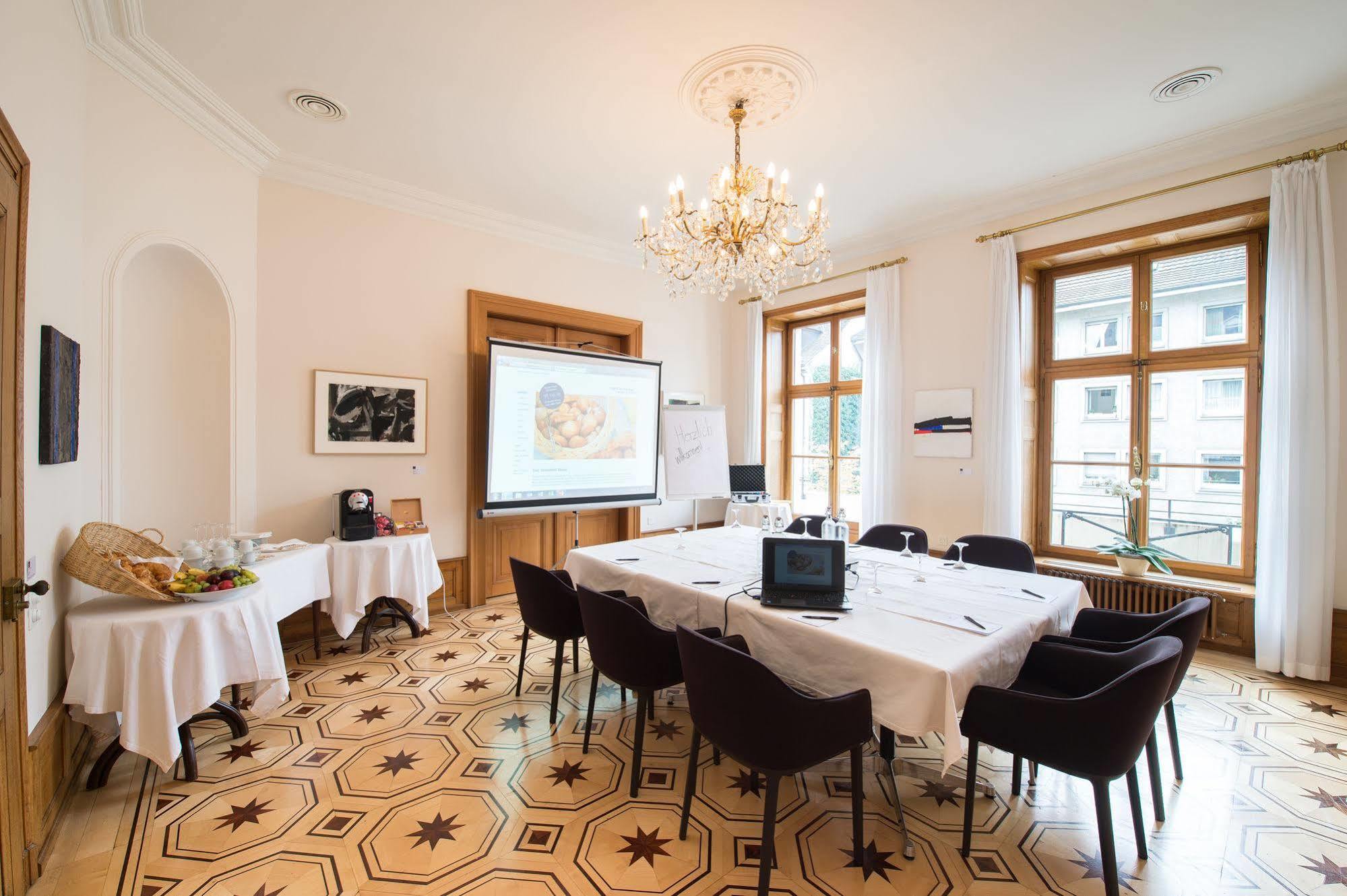 Hotel Gast - Und Kulturhaus Der Teufelhof Bâle Extérieur photo