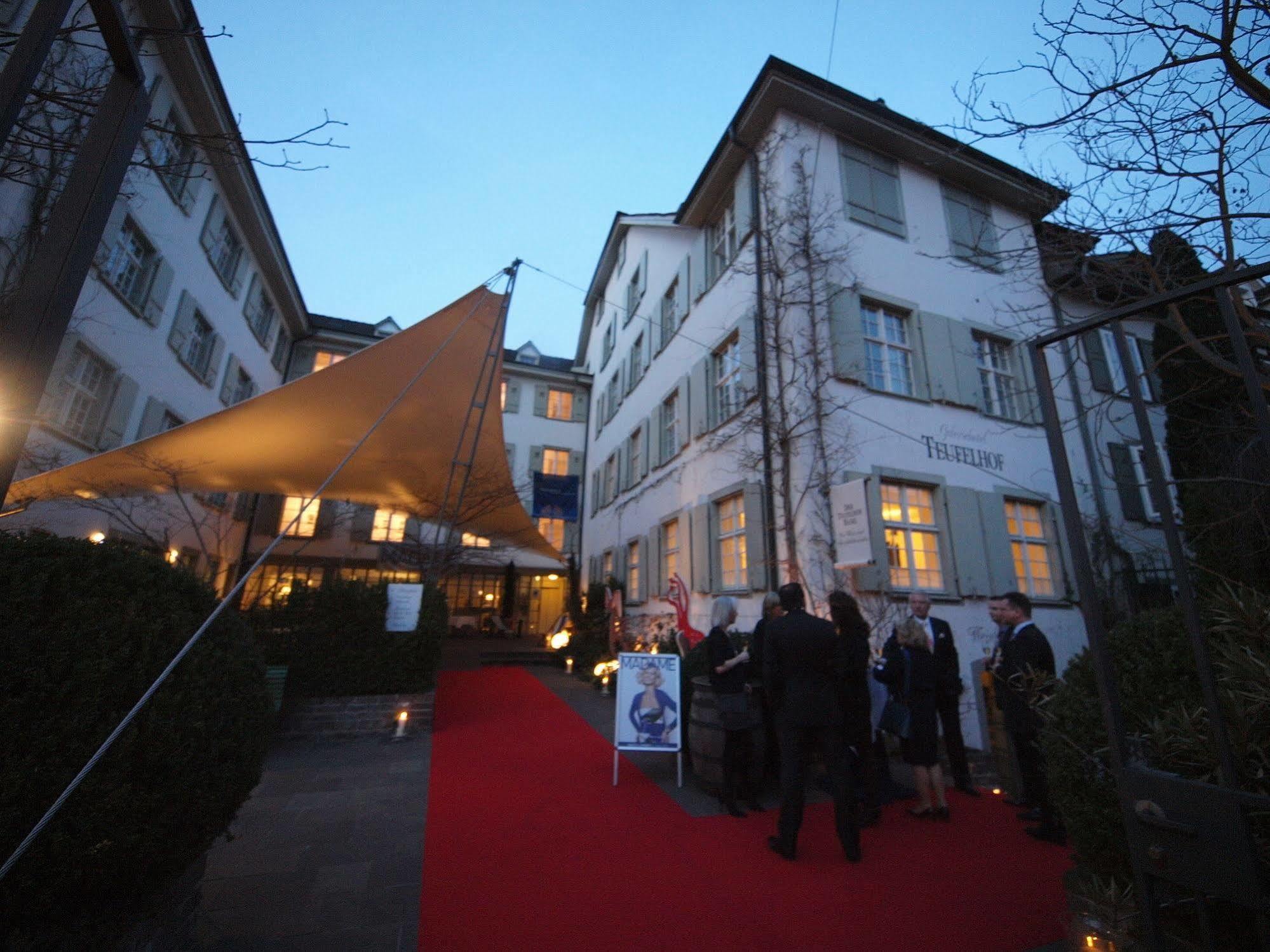 Hotel Gast - Und Kulturhaus Der Teufelhof Bâle Extérieur photo